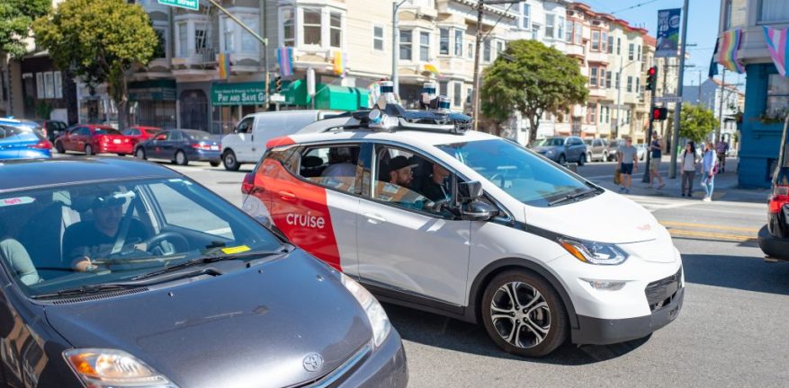 Self-driving GM Cruise stopped by police in San Francisco