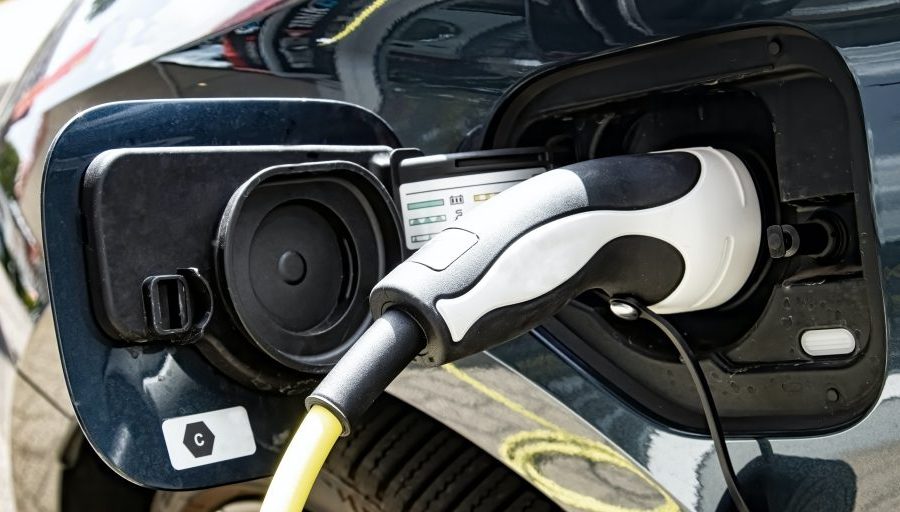 Cities lay the groundwork for an adequate EV-charging infrastructure